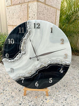 Black and white resin clock